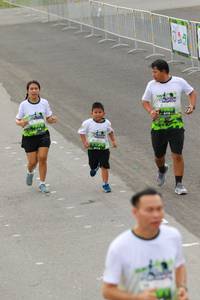 BIB: 1134
                            <button type="button" onclick="openModal(3557825)" class="btn btn-primary btn-sm float-right btn-popup" data-toggle="modal" data-target=".modal-high-quality">
                        <i class="fas fa-shopping-cart"></i> Add to Cart
                    </button>
                                            <button type="button" onclick="isThisMe(3557825, true)" class="btn btn-success btn-sm float-right btn-popup btn-isme hidden" data-toggle="tooltip" data-placement="bottom" title="นี่คือรูปของคุณใช่ไหม คลิกที่นี่เพื่อเอาเข้าอัลบั้ม">
                        <i class="fas fa-plus"></i> Add to album
                    </button>
                    <button type="button" onclick="isThisMe(3557825, false)" class="btn btn-warning btn-sm float-right btn-popup btn-isnotme hidden">
                        <i class="fas fa-ban"></i> Remove from album
                    </button>